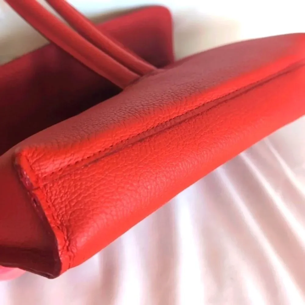 Boleo Feelin' 22 Limited Edition Wristlet-Red Pebble Leather/Crossbody Strap❤️